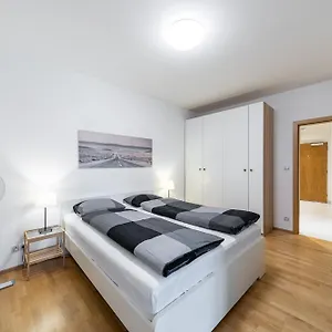 Garden Towers Apartment Prag